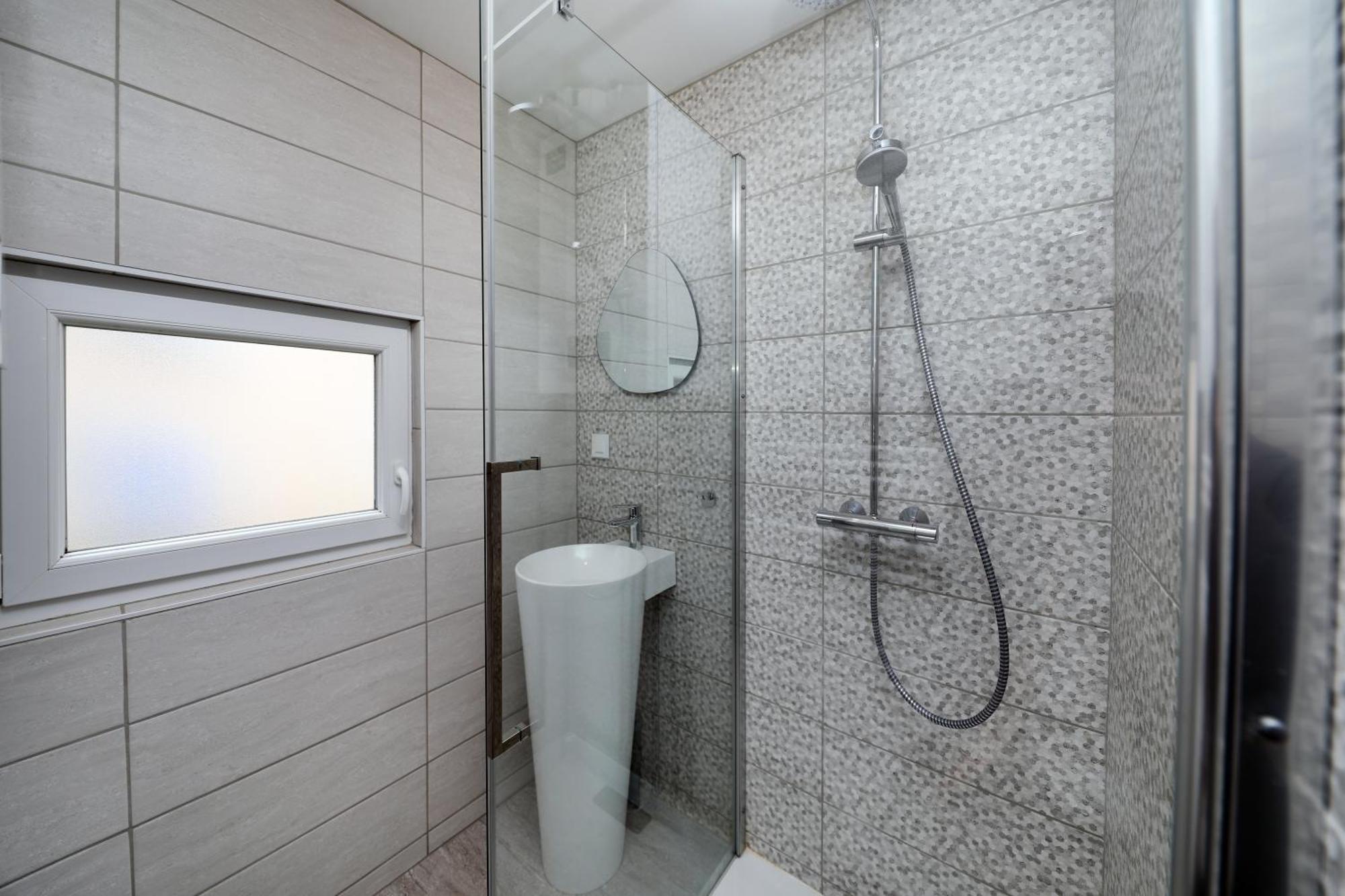 Gite L'Echappee De 2 A 10 Pers Renove A Neuf 종루프 롱지메르 외부 사진